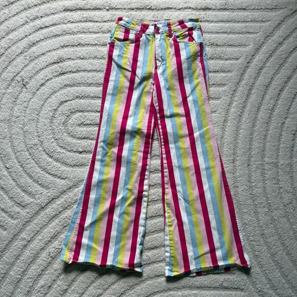 Wrangler X Barbie Wanderer Hi Rise Flare Jean Size 26 x 30 - Picture 3 of 11